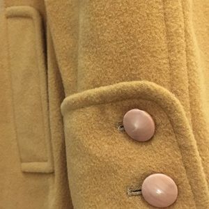 Vintage gold/amber coat